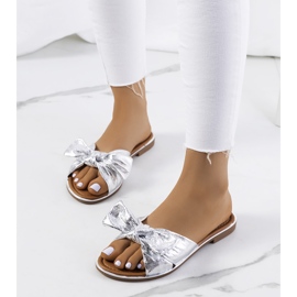 Hopeiset tossut Yoho-rusetilla hopea 1