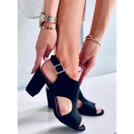 Stacy Black korkeakorkoiset harjakattoiset sandaalit musta 1