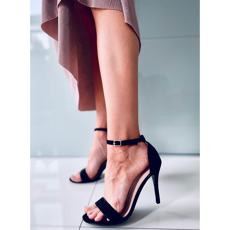 Sheila Mustat korkeakorkoiset sandaalit 1