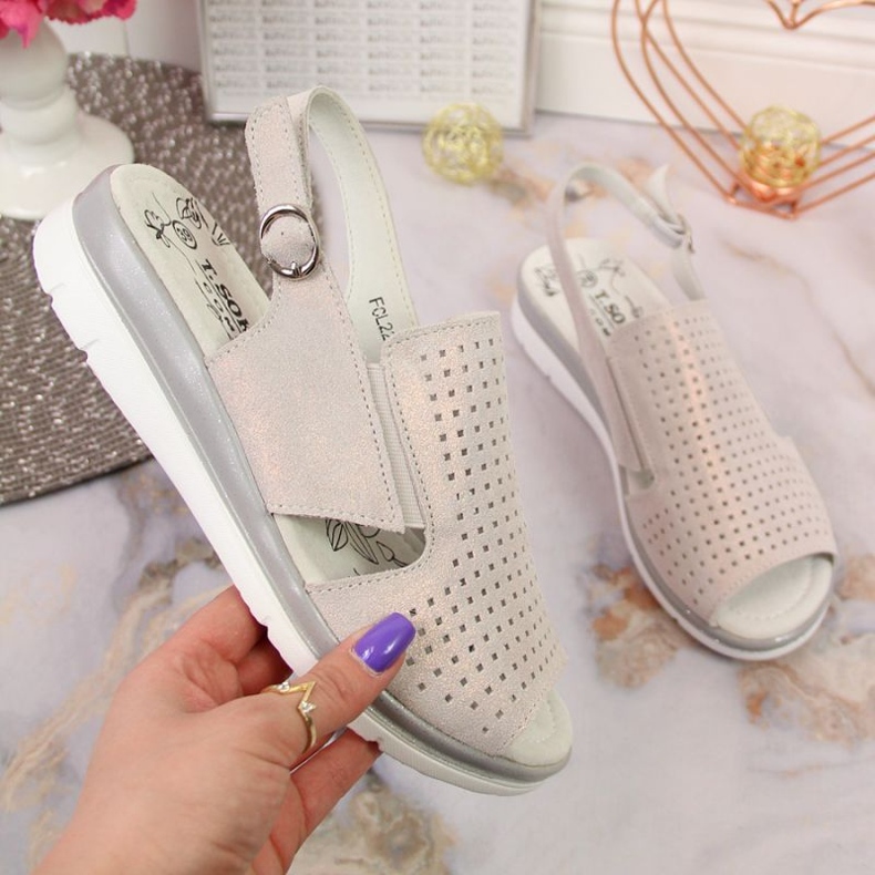 Kiila sandaalit T.Sokolski W SCA169 beige-hopea 1