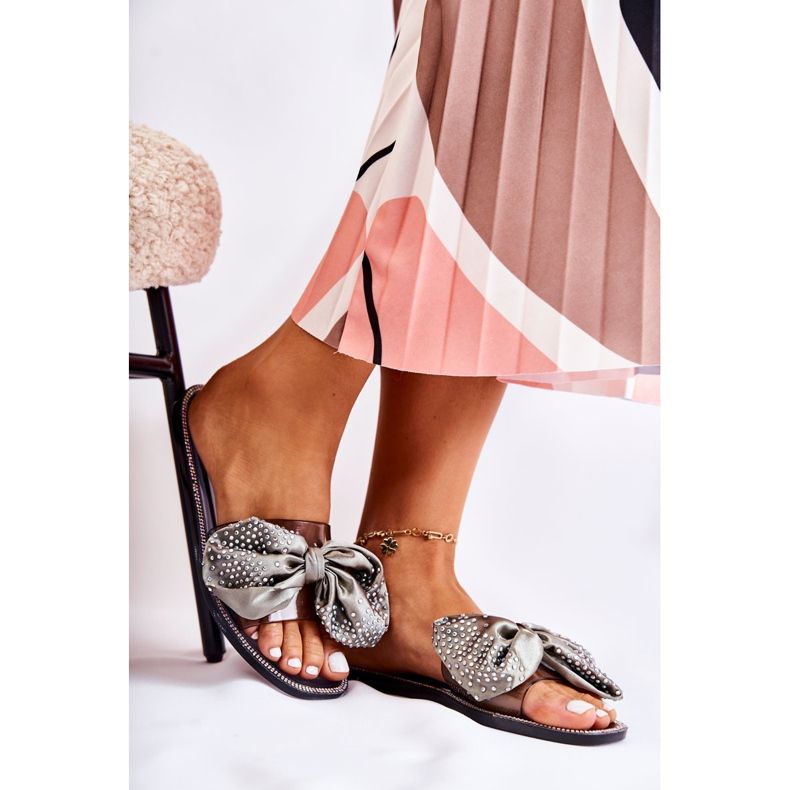 Naisten kumitossut, joissa rusetti musta-harmaa Meriden 2