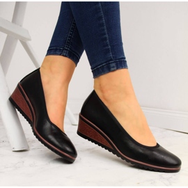 Vincezan mustat kiilapumput 2