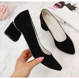 Pumput koristeellisella mustalla Juma mokkanahkalla 2