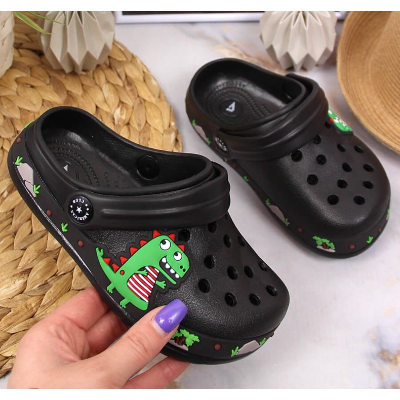 Mustat American Club Cokes -tossut dinosauruksella 2