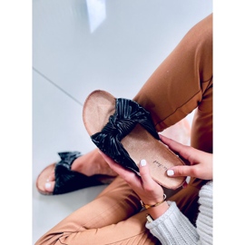 Moss Mustat korkkitossut 1