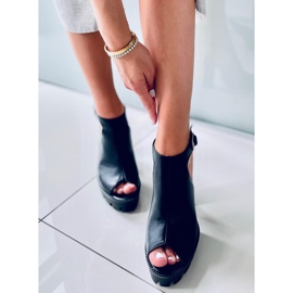 Sandaalit Rome Blackin alustalla musta 1