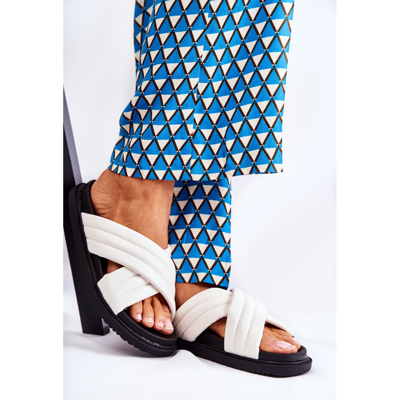 Klassiset naisten valkoiset nahkatossut Daron valkoinen 1