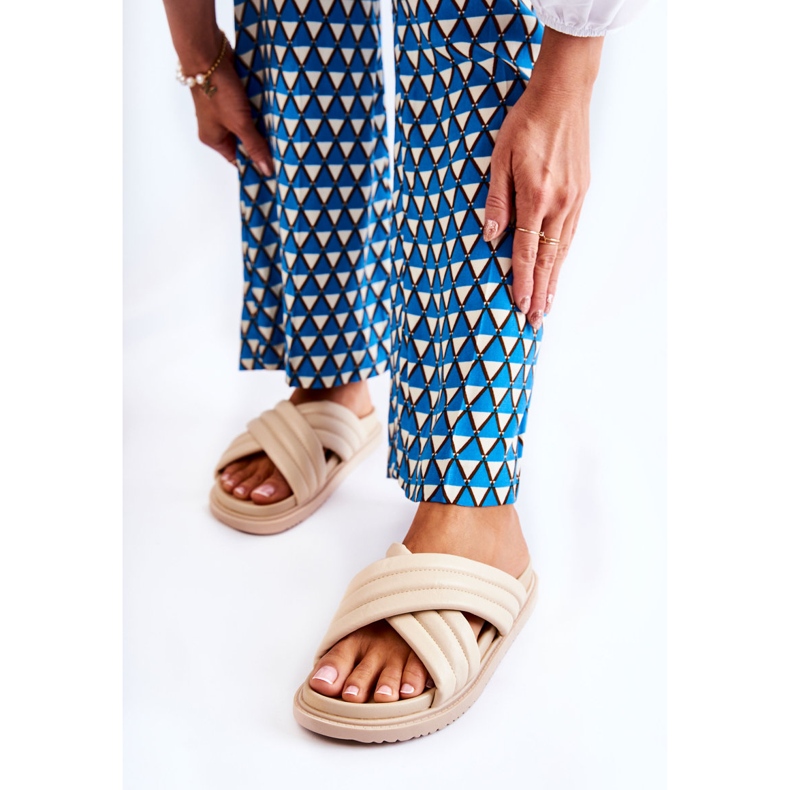 PJ1 Klassiset naisten nahkatossut beige Daron 2