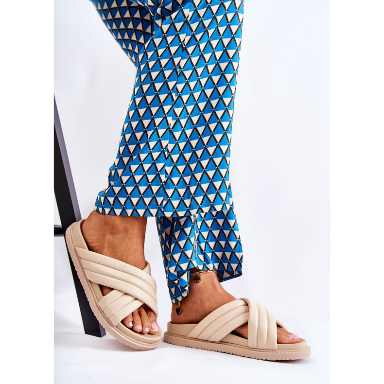 PJ1 Klassiset naisten nahkatossut beige Daron 1