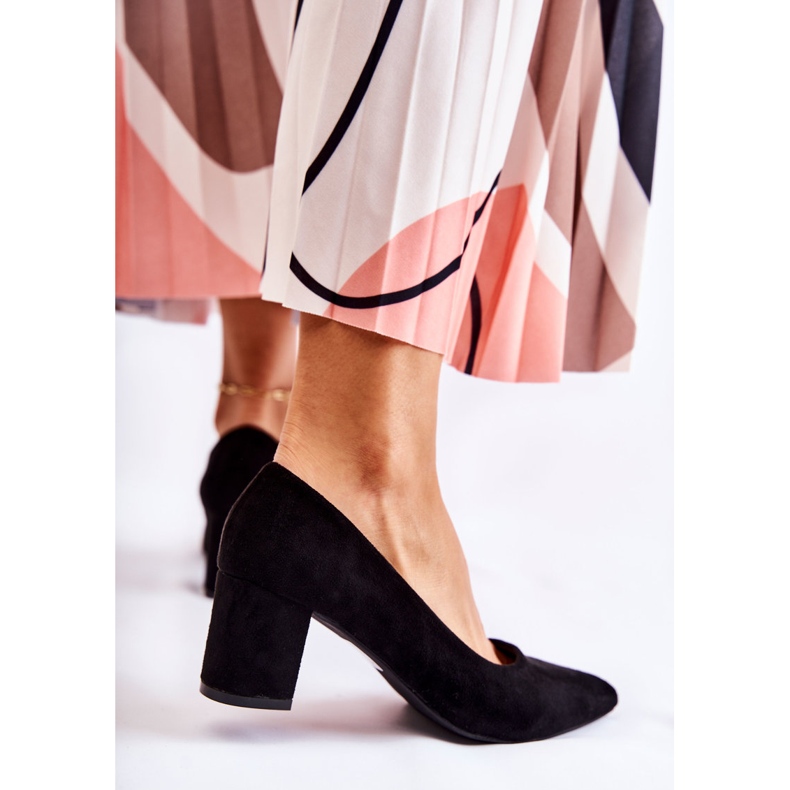 PS1 Klassiset mokkanahkapumput baarissa, musta lensi 1