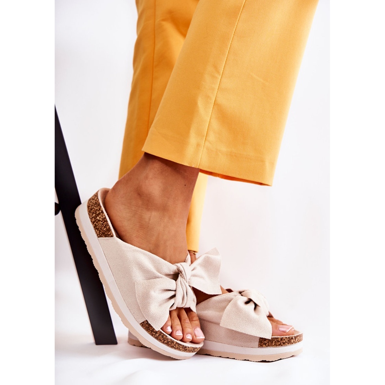 PG1 Tossut beigellä niin mukavalla alustalla 1