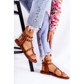 PG1 Naisten sandaalit nappeilla Ruskea Cavos 1