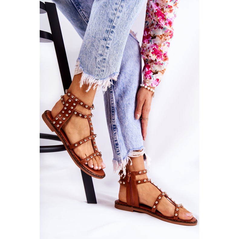 PG1 Naisten sandaalit nappeilla Ruskea Cavos 1