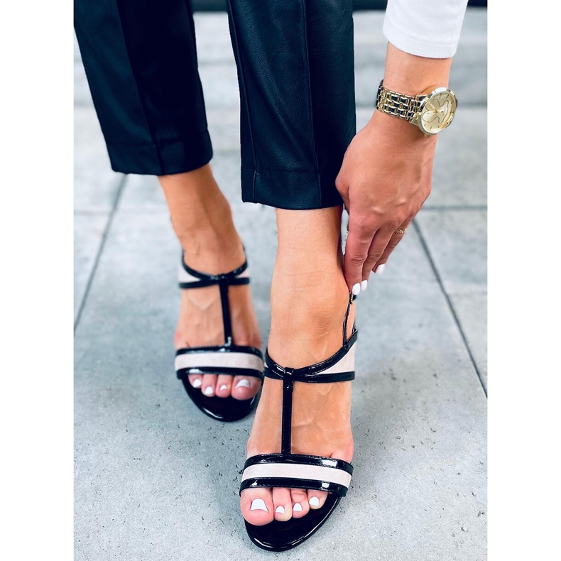 Penny Apricot sandaalit beige musta 1