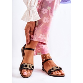 S.Barski Naisten sandaalit tasakorkoisilla ketjulla, musta Minevra 2