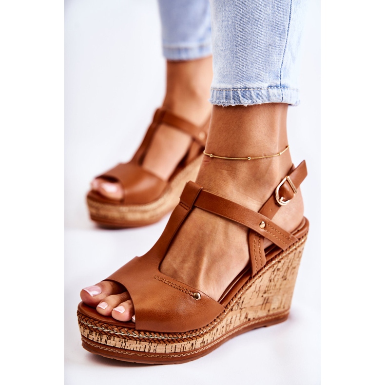 PG1 Klassiset nahkasandaalit ruskealla Valorin-kiilalla 1