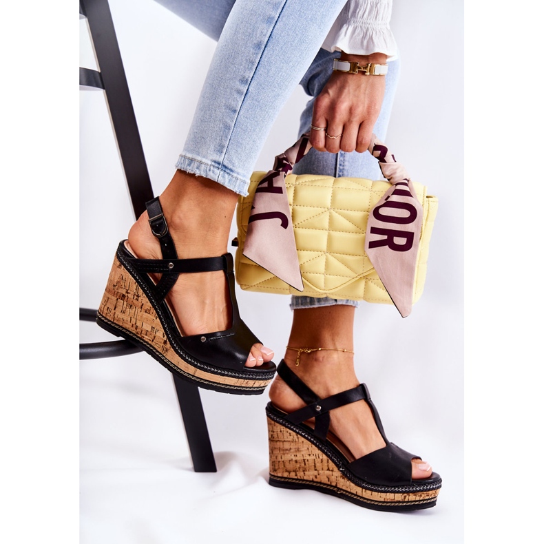 PG1 Klassiset mustat nahkaiset kiila sandaalit Valorin 2