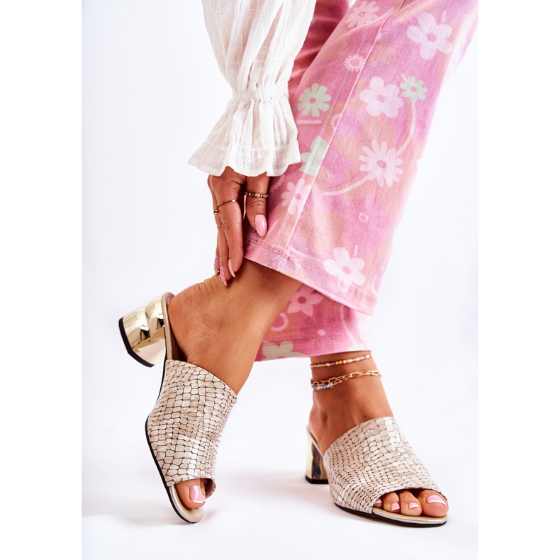 PA2 Naisten nahkatossut Crocodile On Heel Beige Perry 2