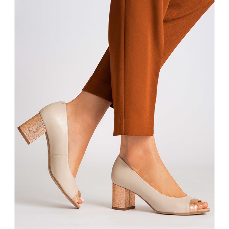 Marco Shoes Beige 1093P pumput koristeellisella kantapäällä 2