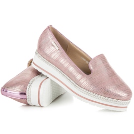 Vices Lordsy alustalla vaaleanpunainen 1