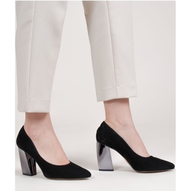 Marco Shoes Mustat pumput, joissa metallinen kantapää 1