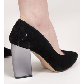 Marco Shoes Mustat pumput, joissa metallinen kantapää 2