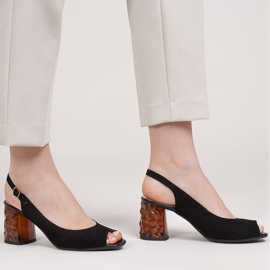 Marco Shoes Mustat mokkanahkaiset sandaalit, joissa on 3D -keltainen kantapää 1