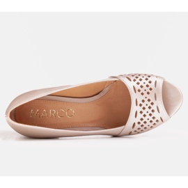 Marco Shoes Beigepumput, joissa koristeellinen rei'itetty etuosa 2