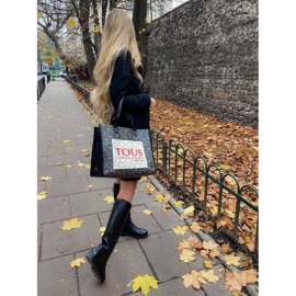 Marco Shoes Korkeat litteät saappaat, jotka on valmistettu luonnollisesta kohokuvioidusta nahasta musta 1