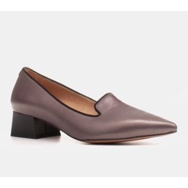 Marco Shoes Naisten pumput mielenkiintoisella nahalla matalalla kantapäällä ruskea 1