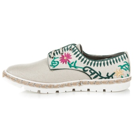 Kylie Naisten kengät brodeerauksella ruskea 1