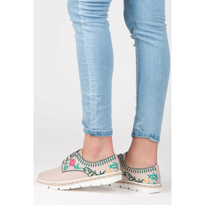 Kylie Naisten kengät brodeerauksella vaaleanpunainen 1