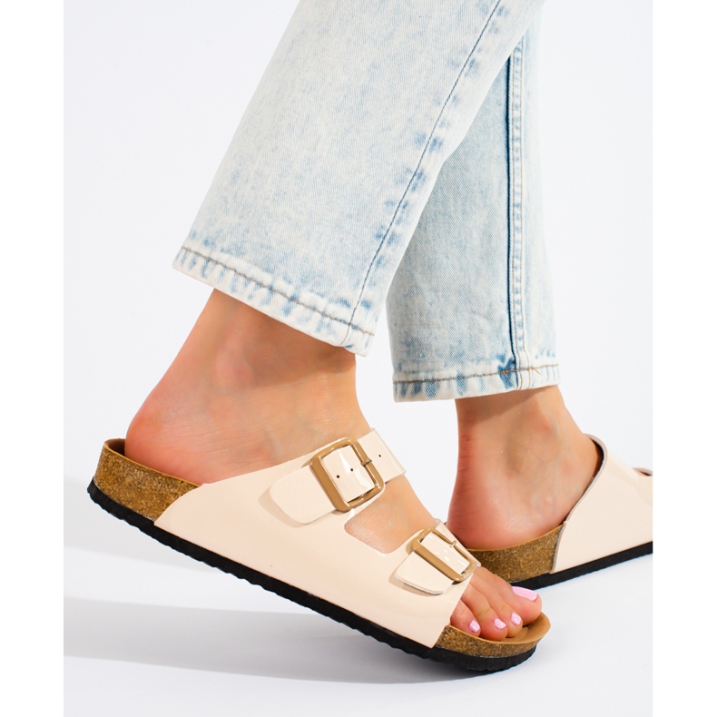 W. Potocki Lakatut Potocki-tossut beige 2 W. Potocki Lakatut Potocki-tossut beige 2