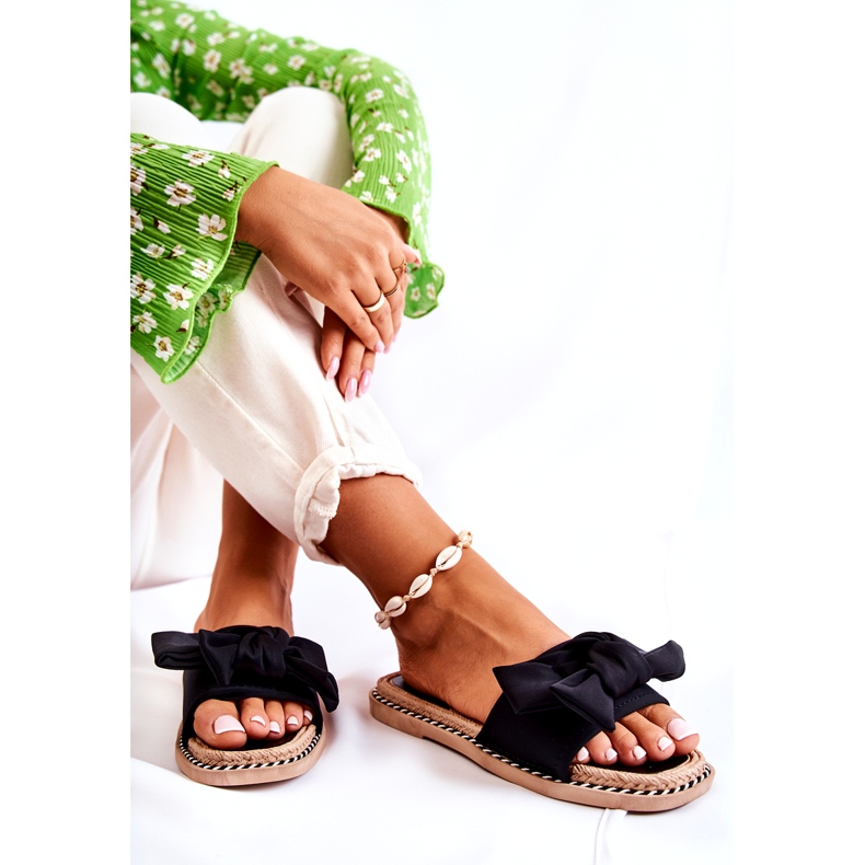 Naisten varvastossut, joissa kangasrusetti, musta 4