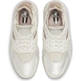 Nike Air Huarache W DH4439-104 kengät valkoinen 1