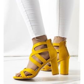 Keltaiset sandaalit Maddox-tolppassa keltainen 2