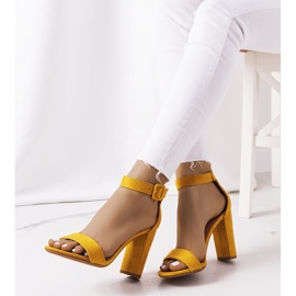 Keltaiset sandaalit Hopkins-postissa keltainen 1