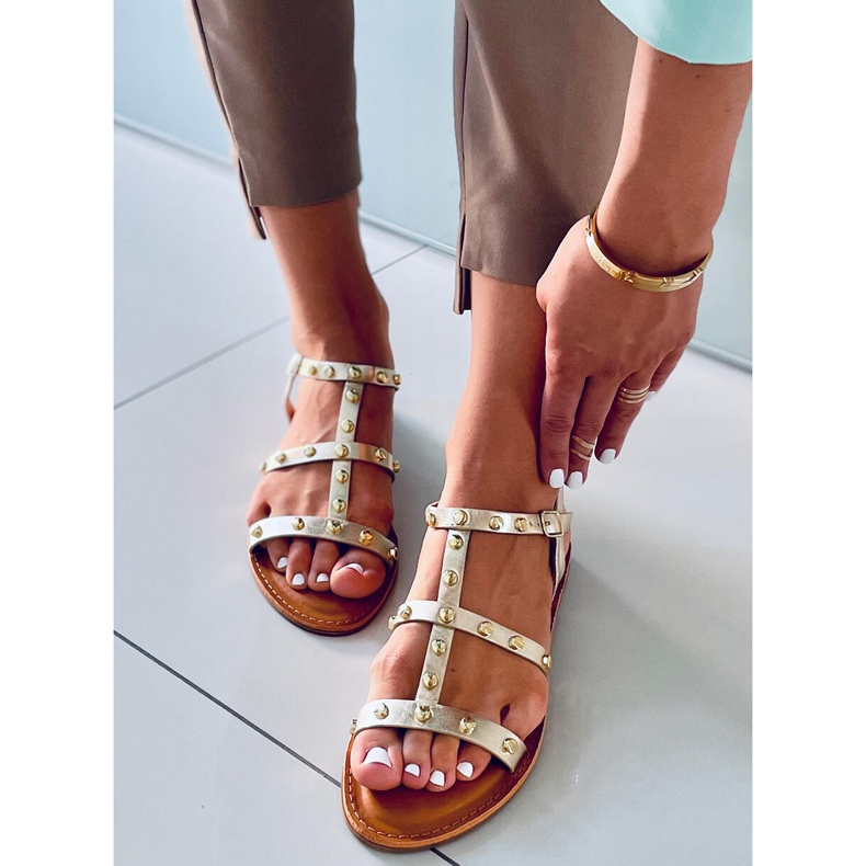 Sandaalit Neha Gold -nastoilla kultainen 1