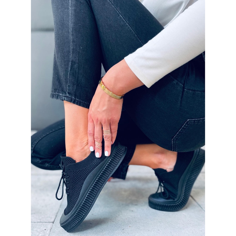 Posten Mustat naisten sukat 1