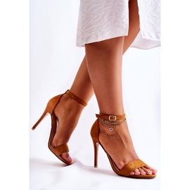 Ruskeat Liberty mokkanahkasandaalit korkokenkolla 2