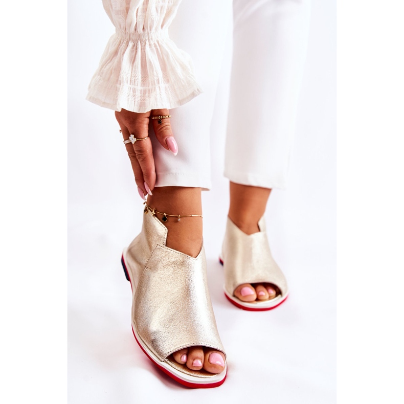 Nicole Nahkasandaalit Kultaisen Clorien liukusäätimellä kultainen 1