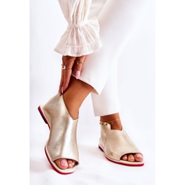 Nicole Nahkasandaalit Kultaisen Clorien liukusäätimellä kultainen 2