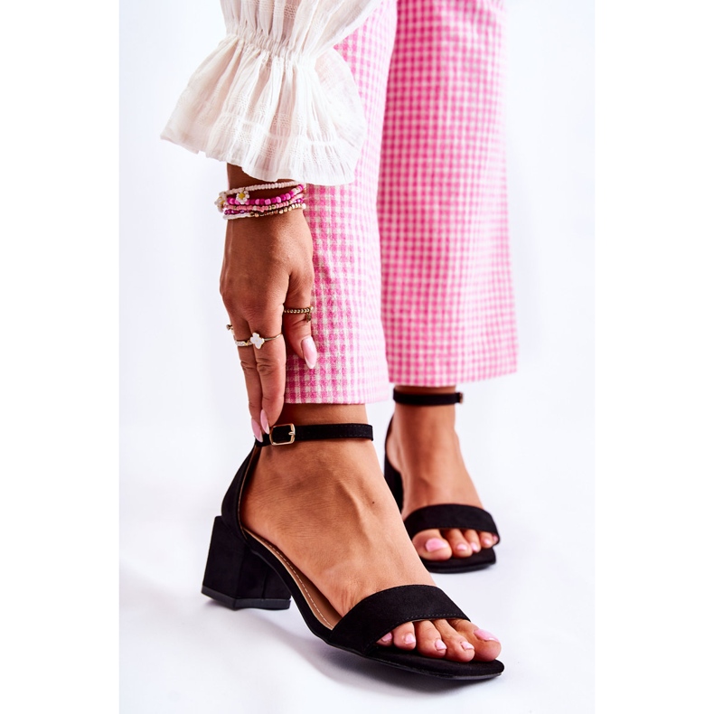 PA2 Naisten mokkanahkaiset korkeakorkoiset sandaalit, musta Tellis 1