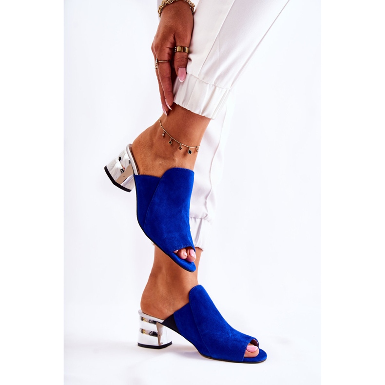 Naisten mokkanahkaiset tossut kantapäällä laivastonsininen merijalka 2