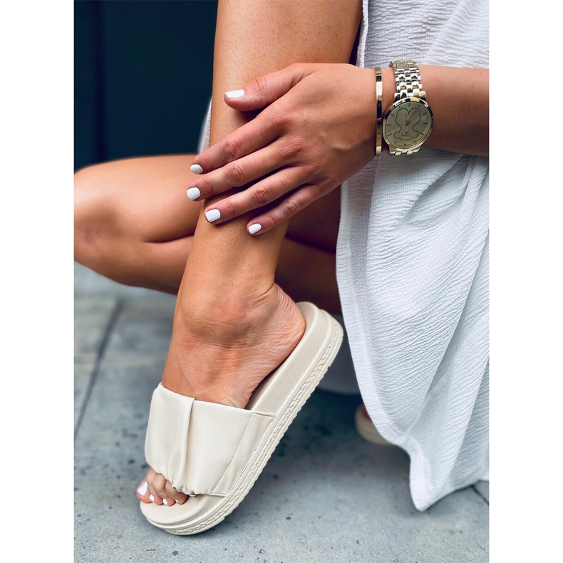 Naisten Atissa Beige -tossut 1