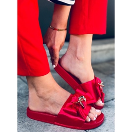 Camelia Red naisten tossut punainen 1