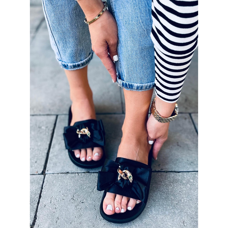 Camelia Mustat naisten tossut 1