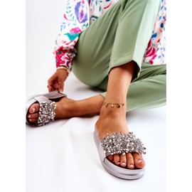 PG1 Naisten tossut lavalla hopeisilla Almina-koristeilla hopea 2