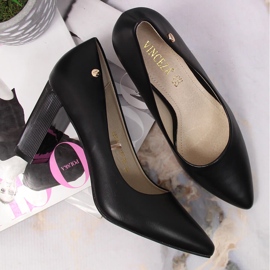 Pumput mustassa Vinceza-tolppassa 2