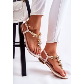 PG2 Muodikkaat sandaalit varvastossut perhosilla vaaleabeigellä Jennissa 1